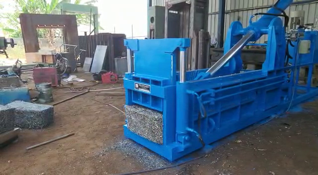 Triple Action Scrap Baling Machine 100 Ton