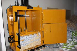 ace-carboard-baling-machine-light-02-a-opt-300x200